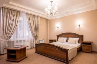 Гостиница Crystal Palace Краснодар Улучшенный двухместный номер с 1 кроватью-3